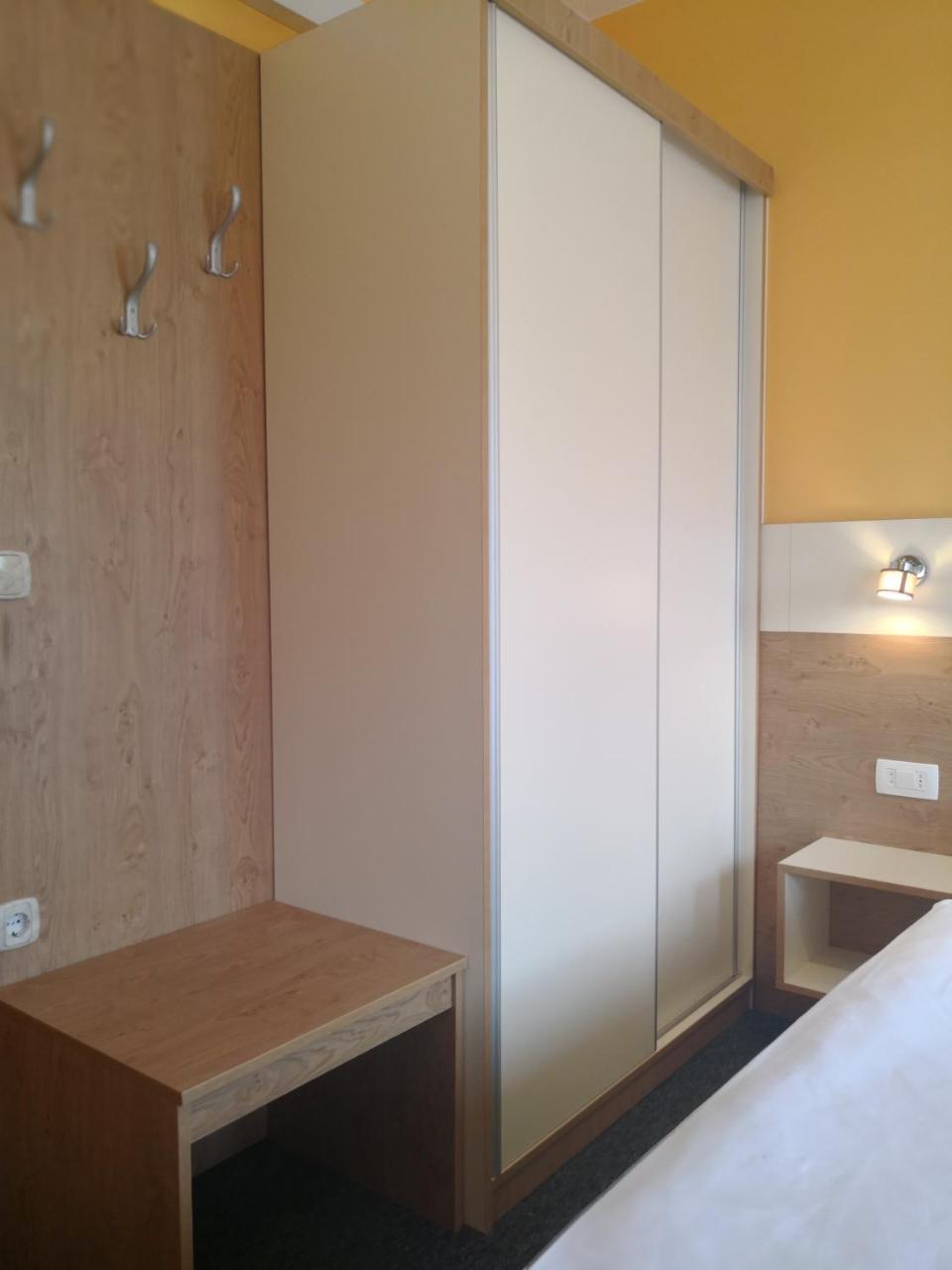 Hotel Pri Storklji à Moravske Toplice Extérieur photo